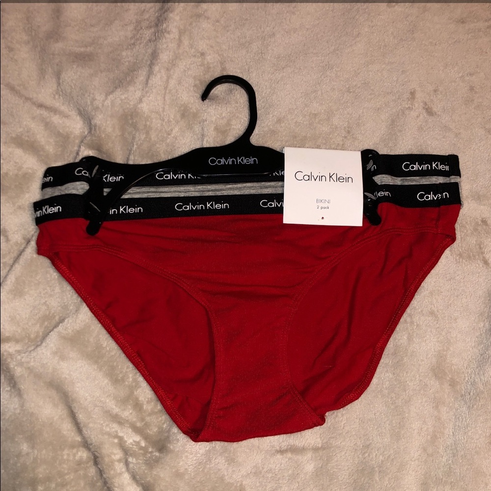 Calvin Klein Bikini panties (2 pack)